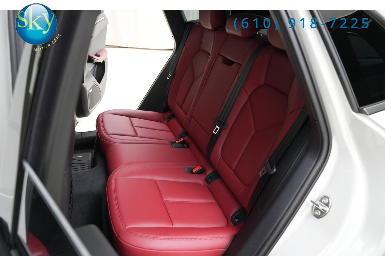 2024 Porsche Macan AWD West Chester PA