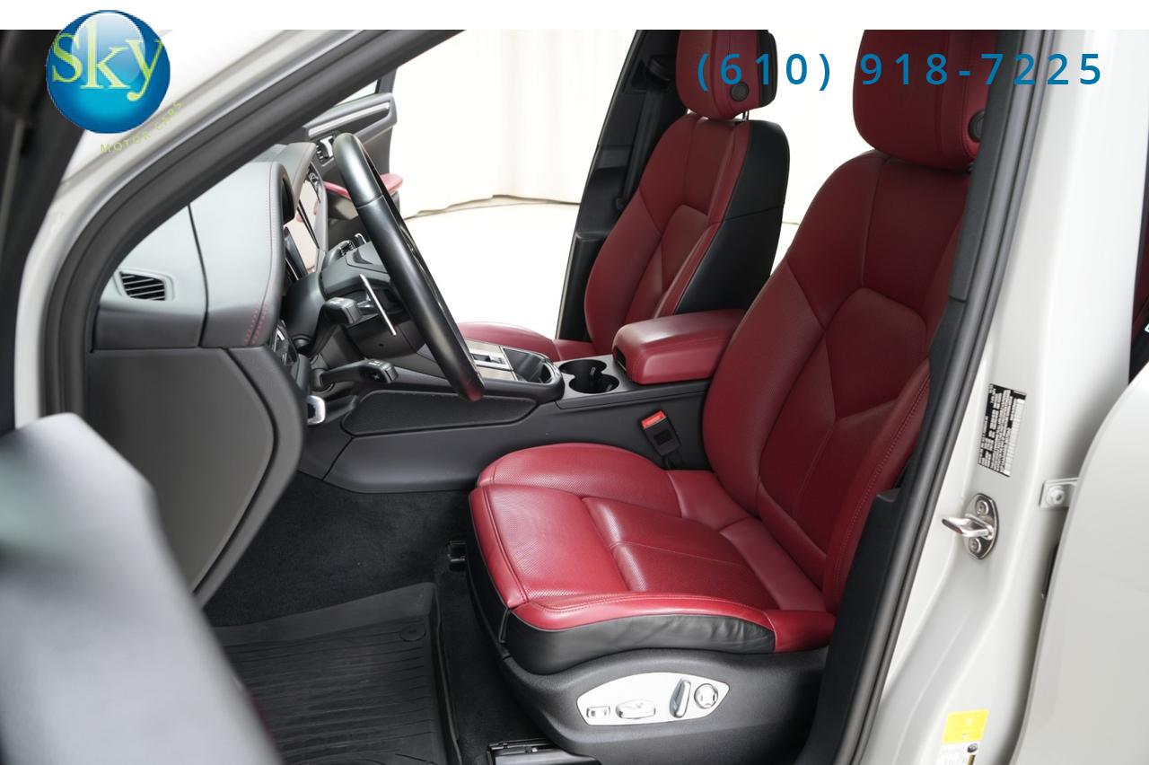 2024 Porsche Macan AWD West Chester PA