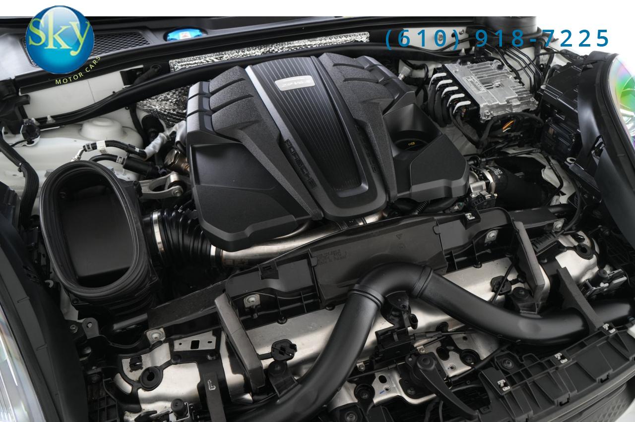 2024 Porsche Macan AWD S West Chester PA