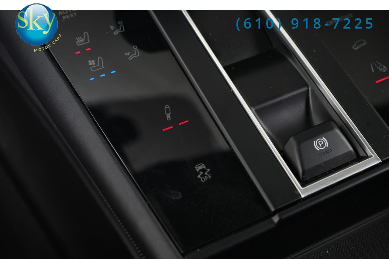 2024 Porsche Macan AWD S West Chester PA