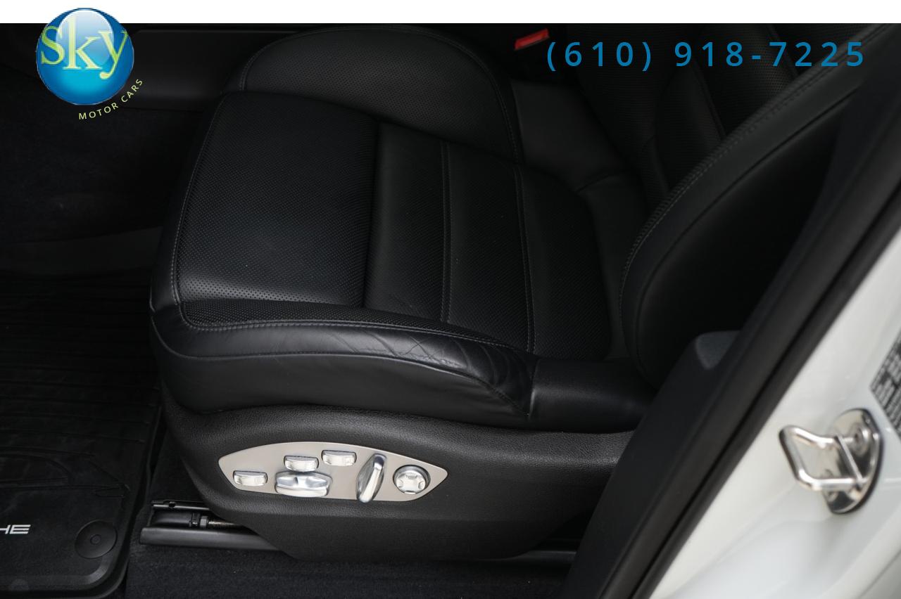 2024 Porsche Macan AWD S West Chester PA