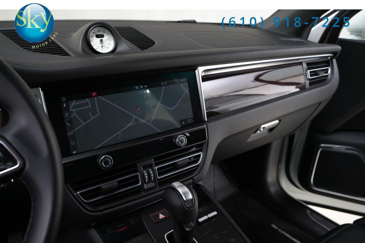 2024 Porsche Macan AWD S West Chester PA