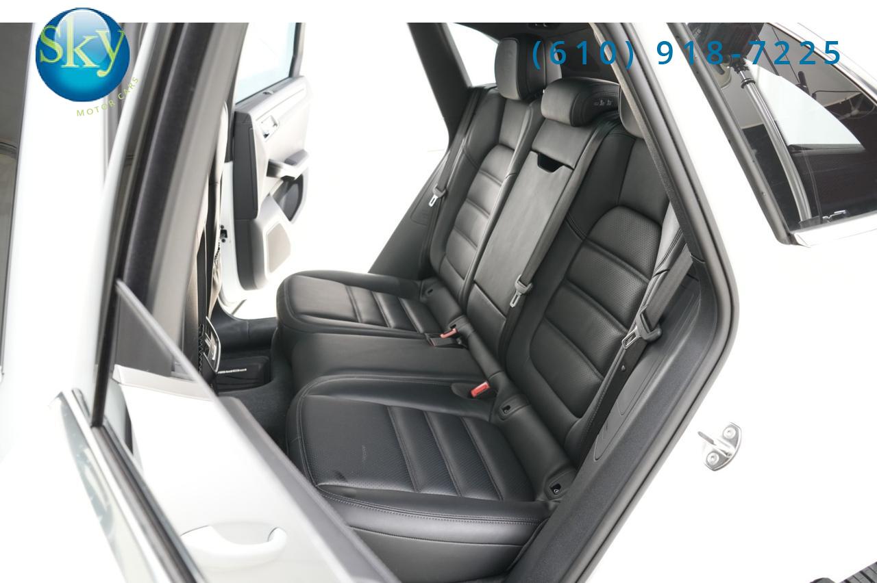 2024 Porsche Macan AWD S West Chester PA