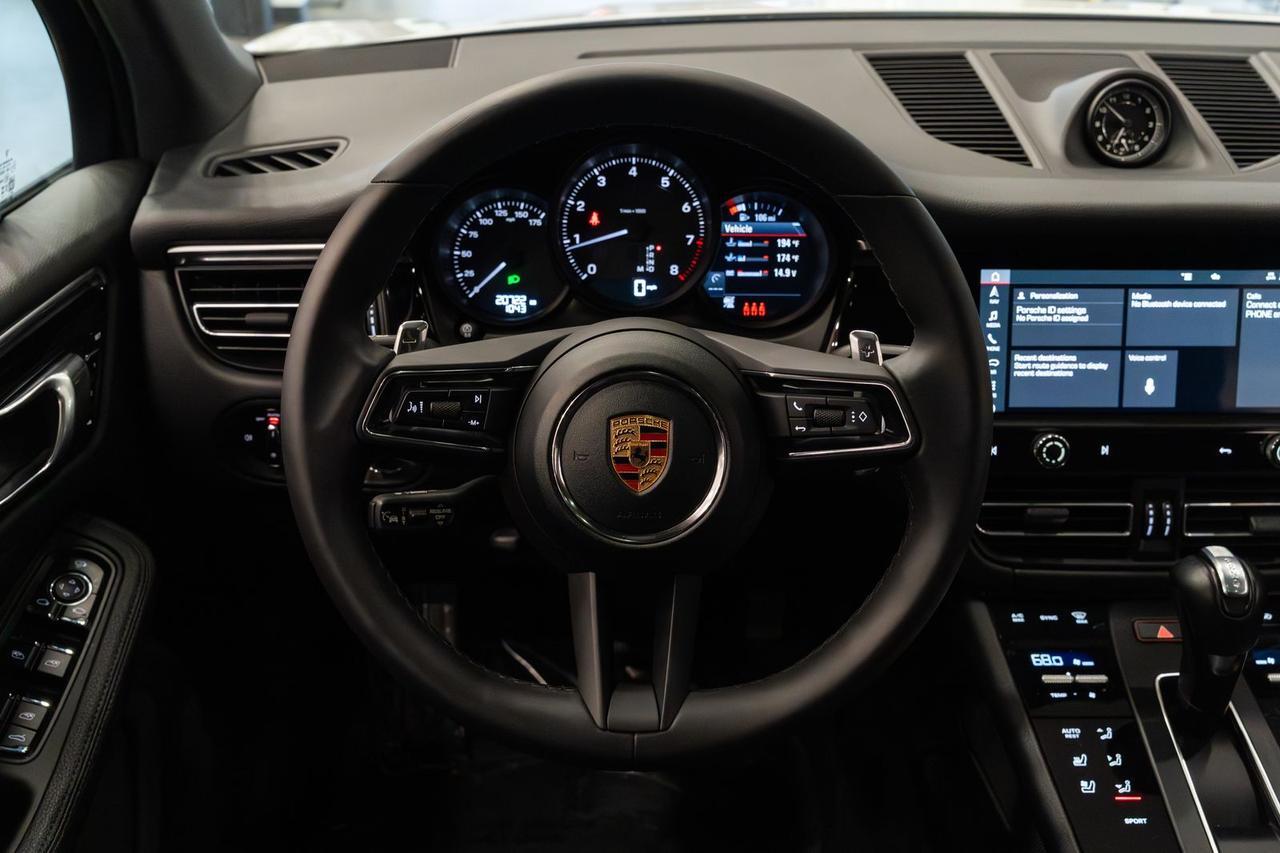 2024 Porsche Macan Base Gladstone OR