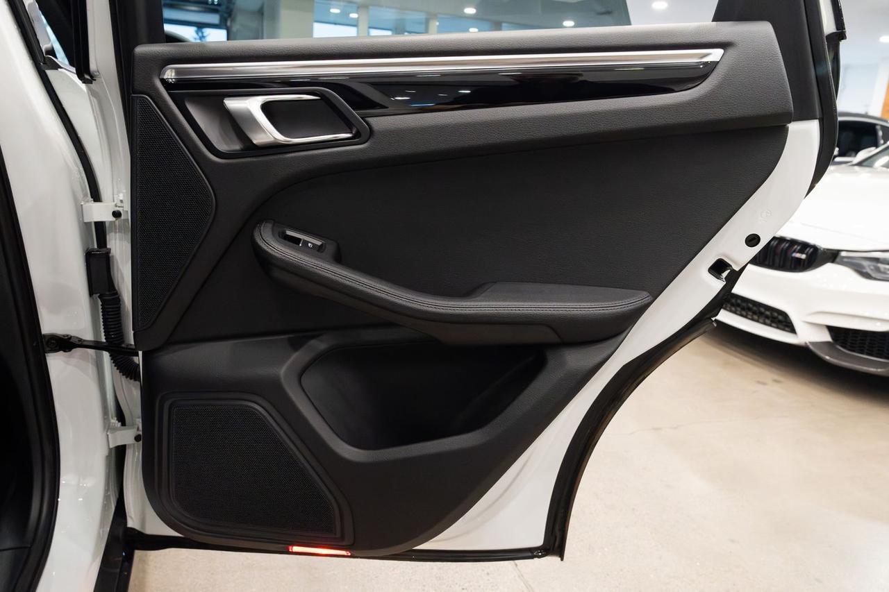 2024 Porsche Macan Base Gladstone OR