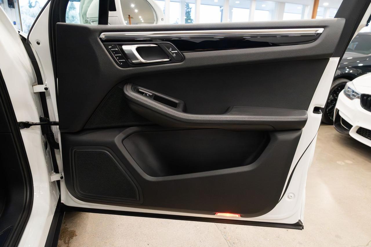 2024 Porsche Macan Base Gladstone OR