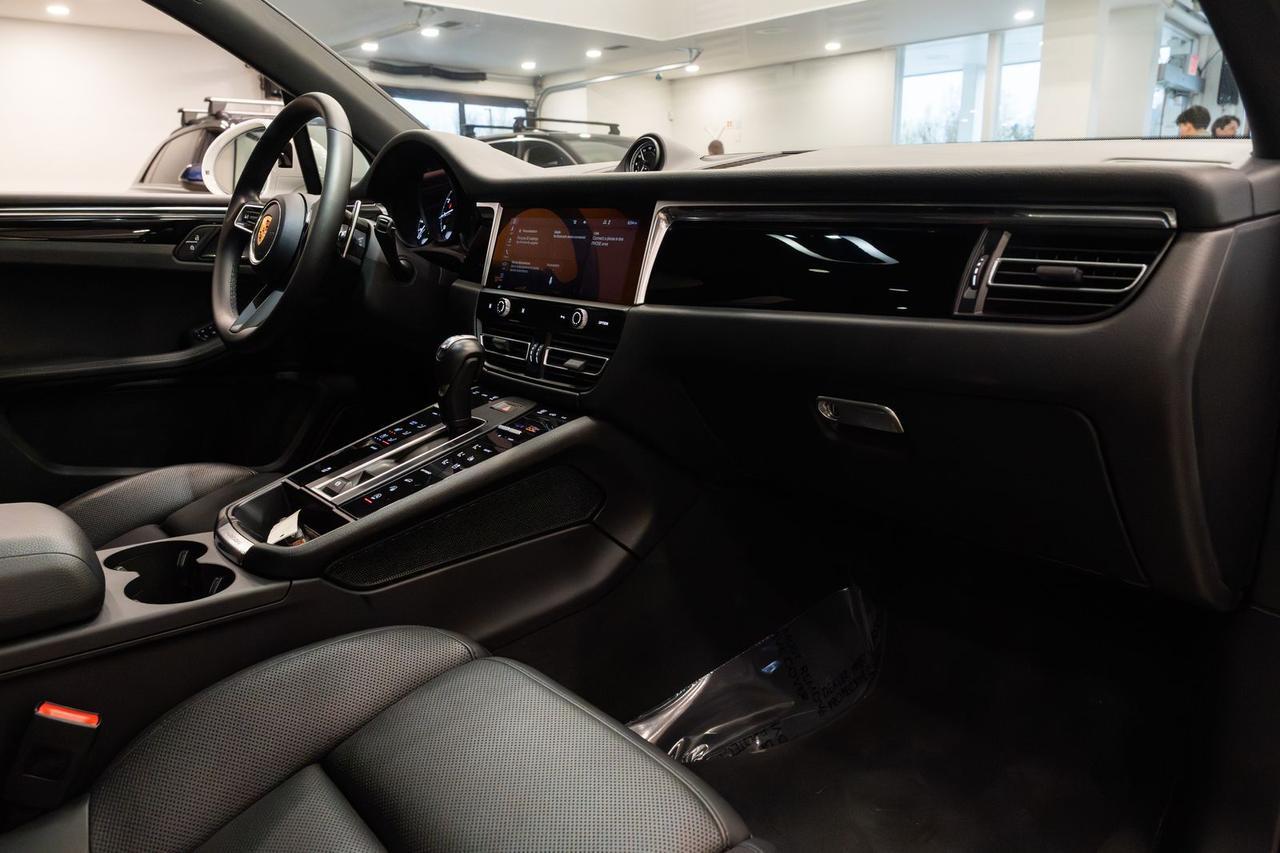 2024 Porsche Macan Base Gladstone OR