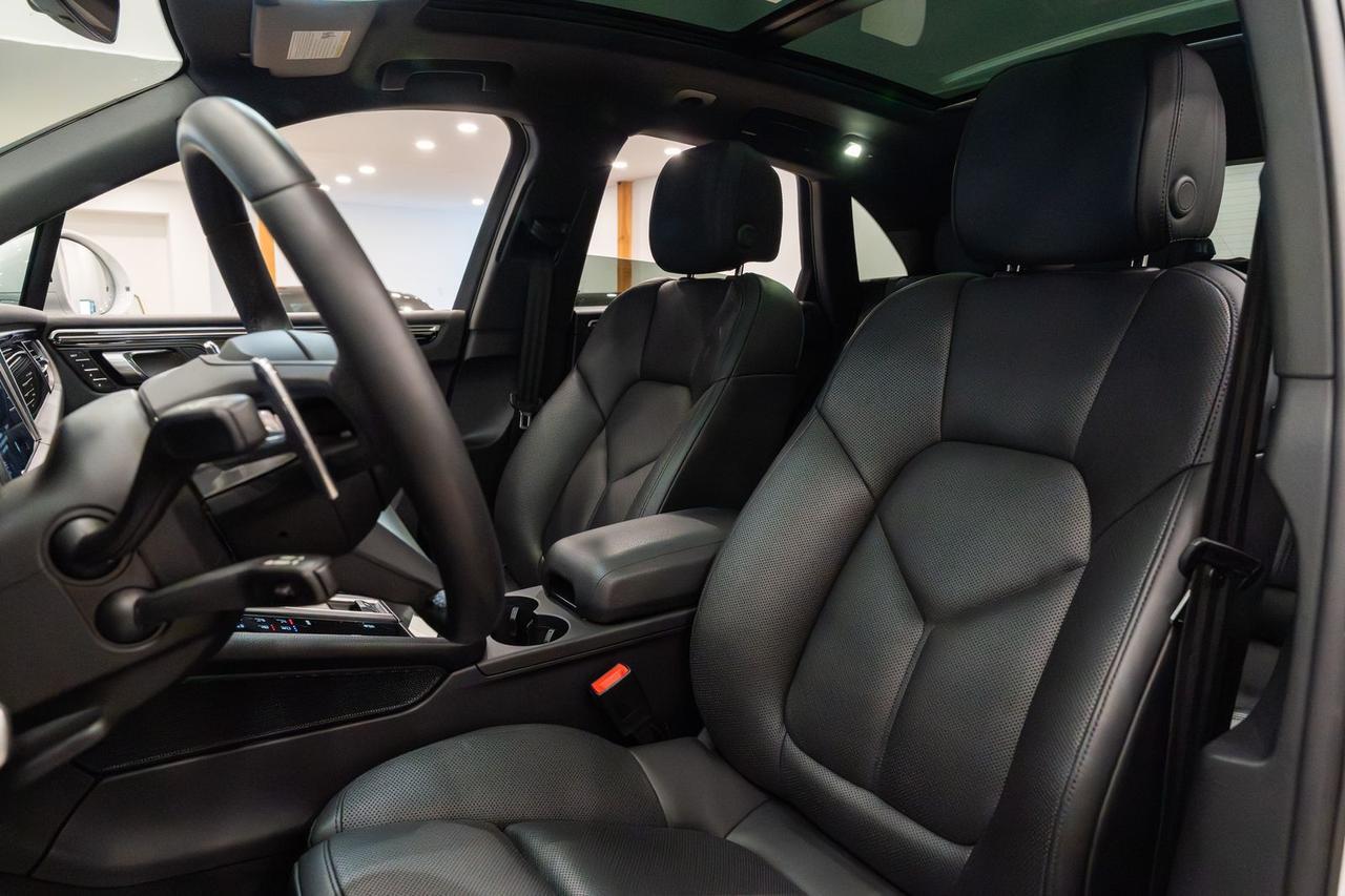 2024 Porsche Macan Base Gladstone OR