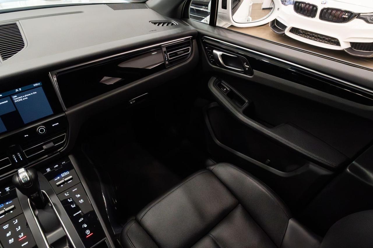 2024 Porsche Macan Base Gladstone OR