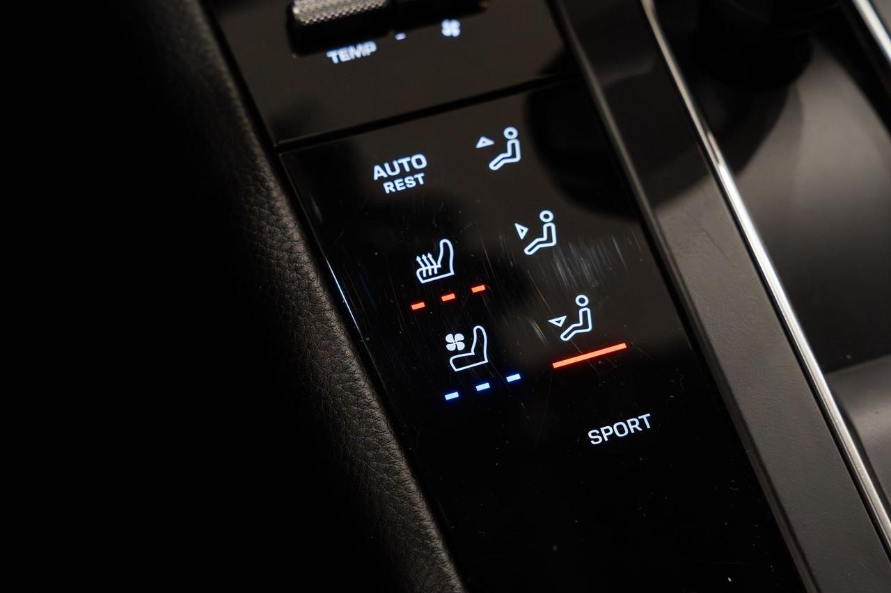 2024 Porsche Macan Base Gladstone OR