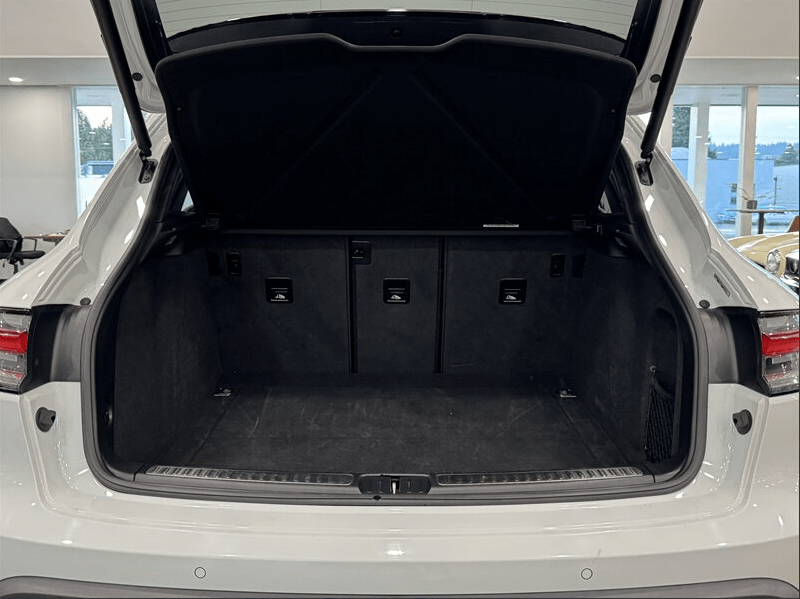 2024 Porsche Macan Base Gladstone OR