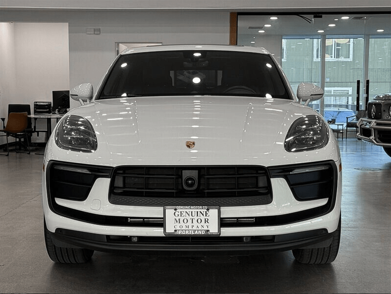 2024 Porsche Macan Base