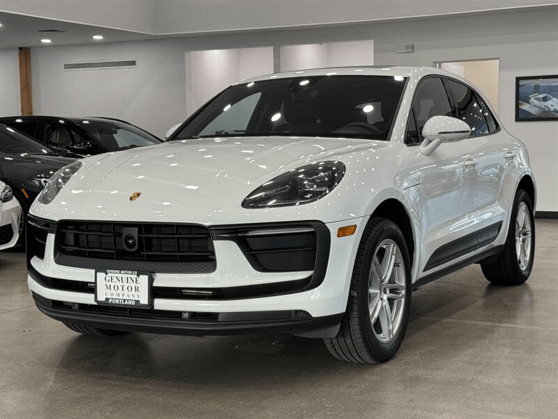 2024 Porsche Macan Base
