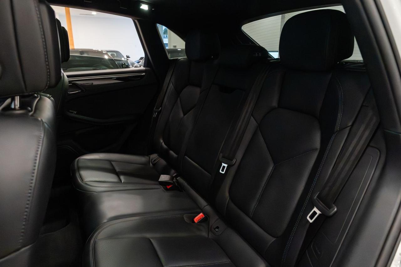 2024 Porsche Macan Base Gladstone OR