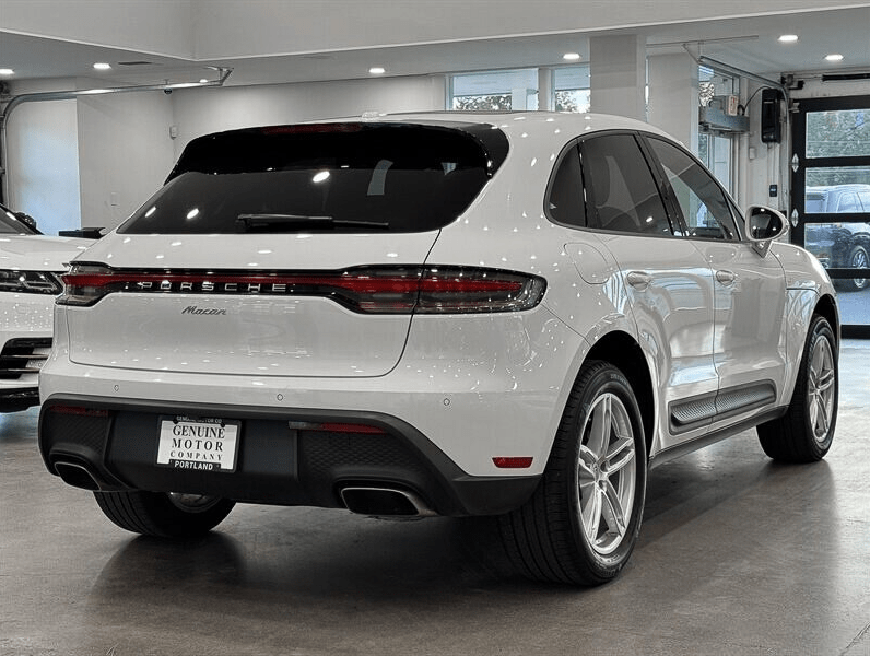2024 Porsche Macan Base Gladstone OR