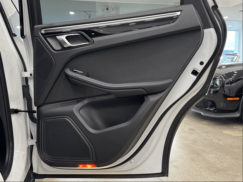 2024 Porsche Macan Base Gladstone OR