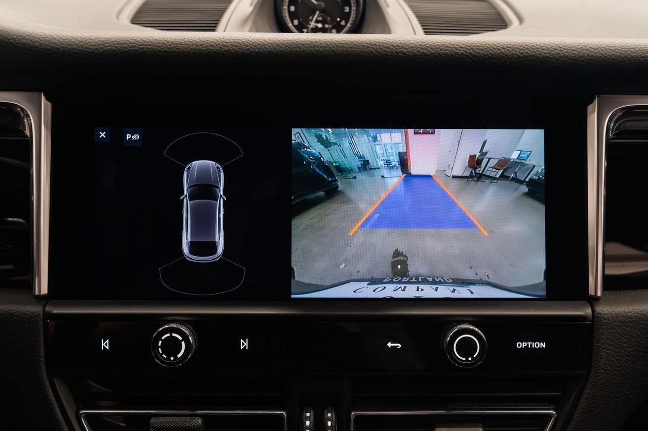 2024 Porsche Macan Base Gladstone OR