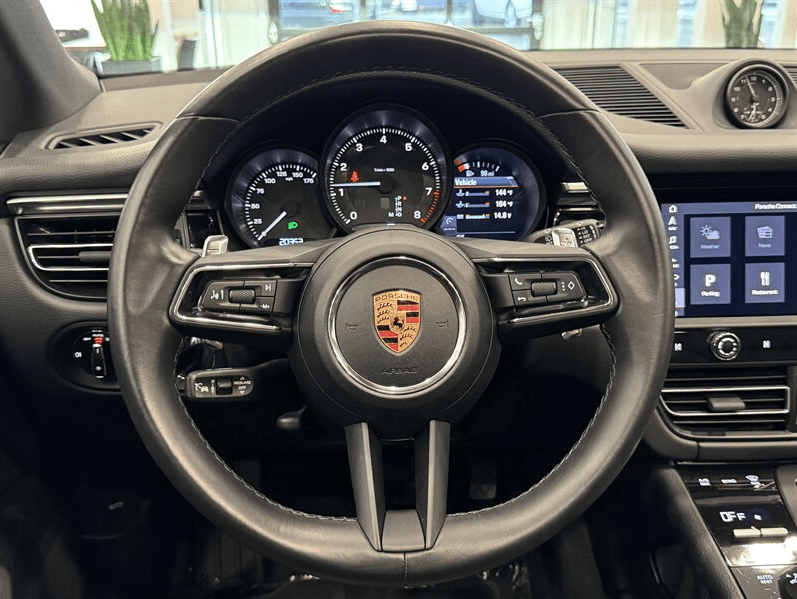 2024 Porsche Macan Base Gladstone OR