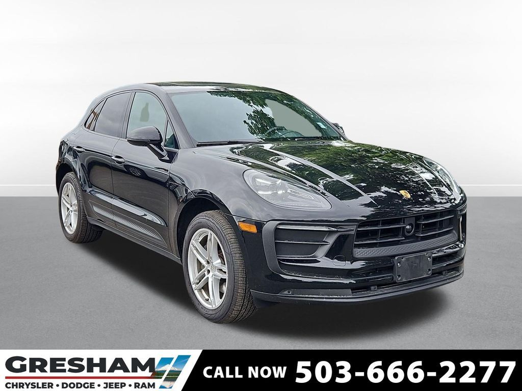2024 Porsche Macan Base