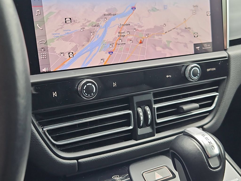 2024 Porsche Macan Base Gresham OR