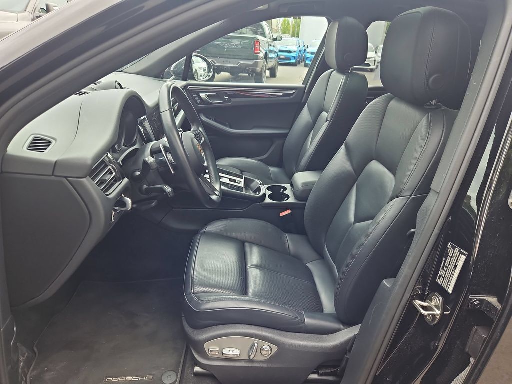 2024 Porsche Macan Base Gresham OR