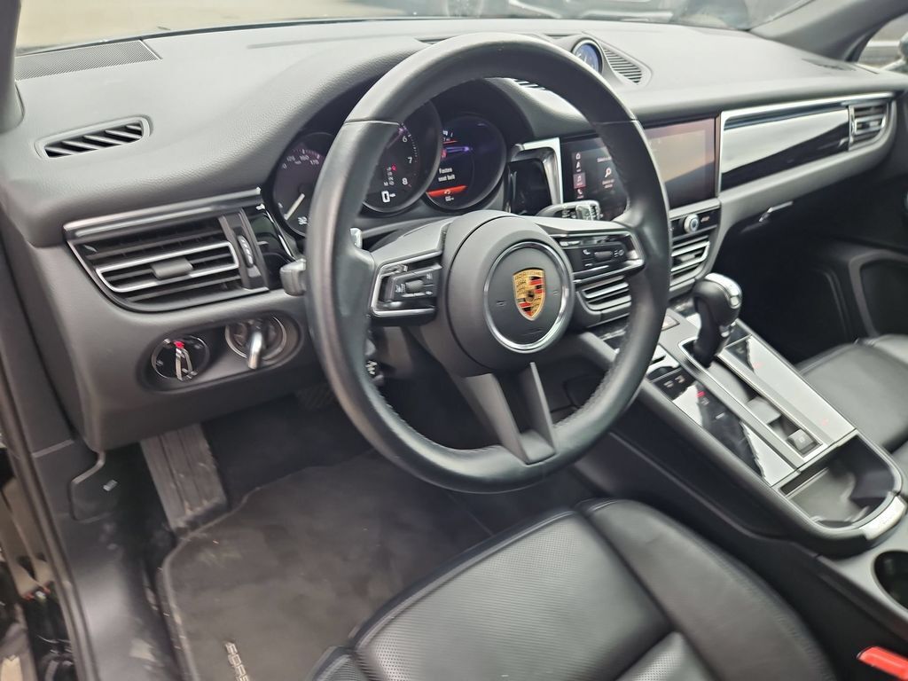 2024 Porsche Macan Base Gresham OR