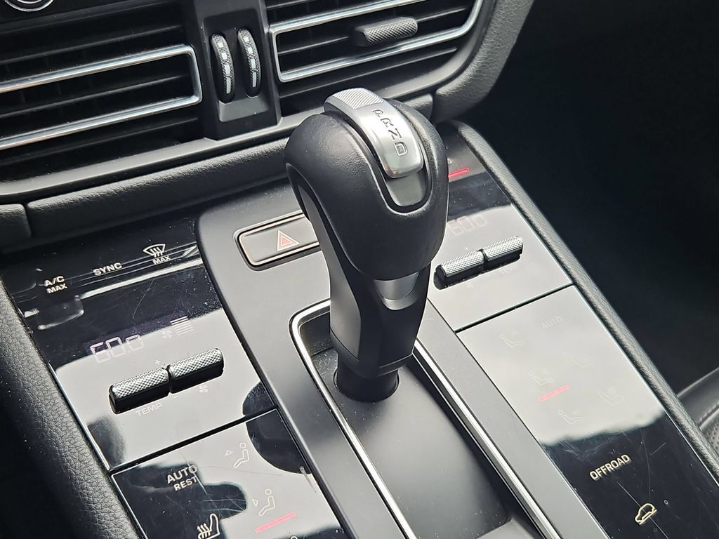 2024 Porsche Macan Base Gresham OR