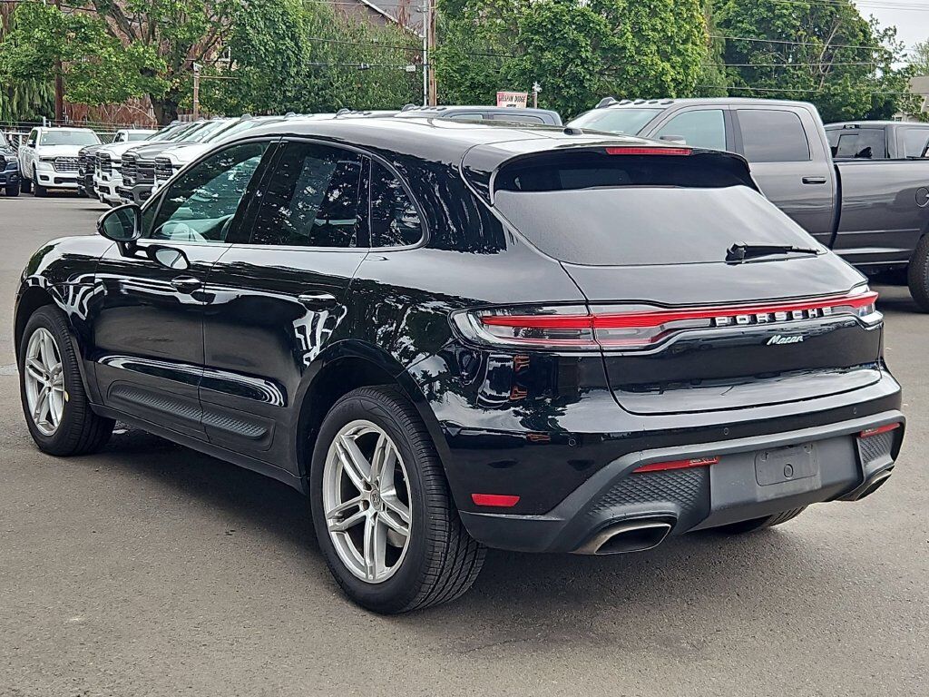 2024 Porsche Macan Base Gresham OR