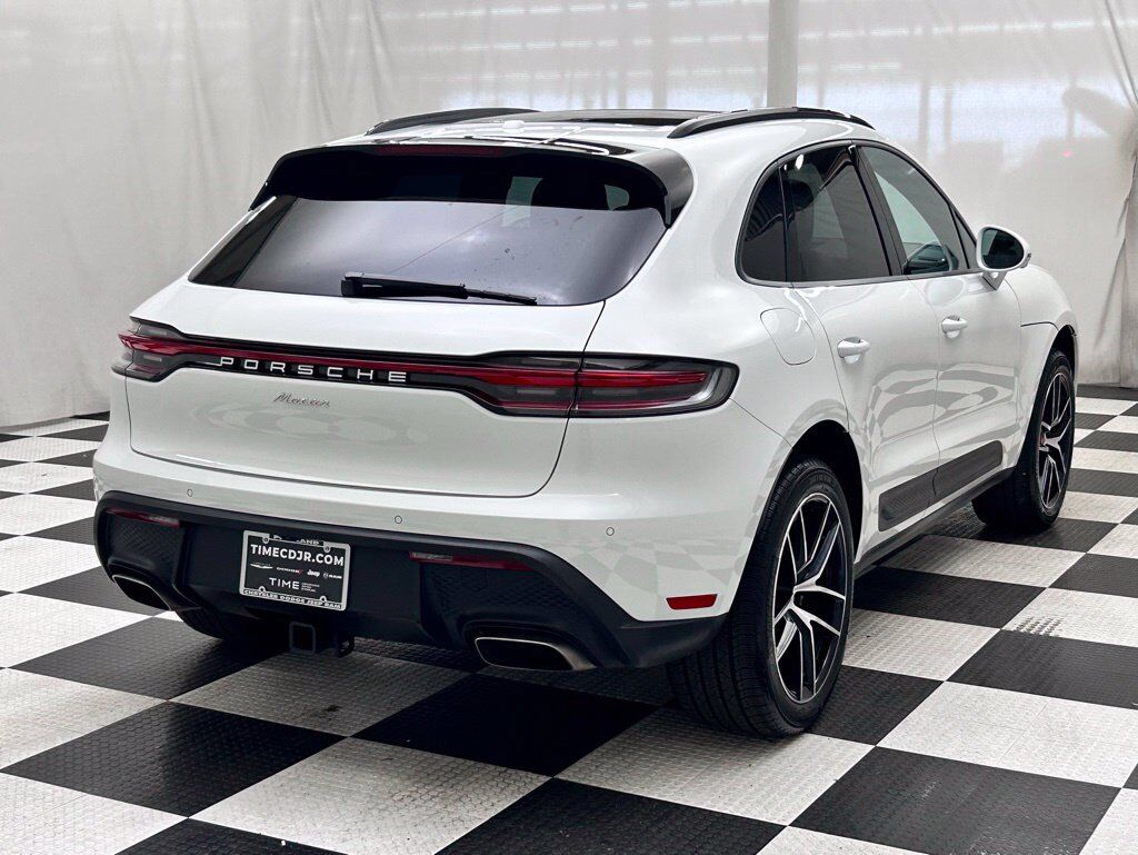 2024 Porsche Macan Base Portland OR