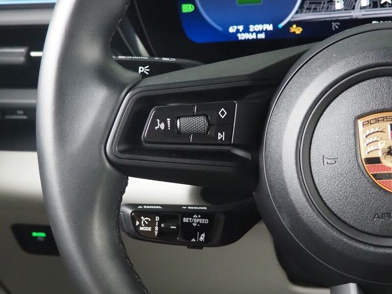 2024 Porsche Macan Electric 4 AWD *PREMIUM PKG, NAVIGATION, ADAPTIVE CRUISE, SAFETY ALERTS, 360 CAMERAS, PANO MOONROOF, LEATHER, CLIMATE/MASSAGE SEATS, HEATED STEERING, BOSE, WIRELESS CHARGING, APPLE CARPLAY Round Rock TX