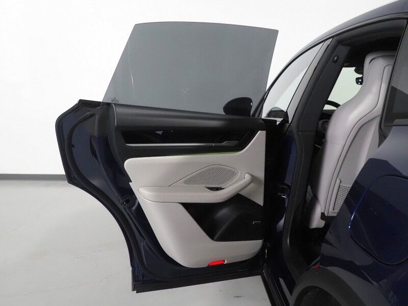 2024 Porsche Macan Electric 4 AWD *PREMIUM PKG, NAVIGATION, ADAPTIVE CRUISE, SAFETY ALERTS, 360 CAMERAS, PANO MOONROOF, LEATHER, CLIMATE/MASSAGE SEATS, HEATED STEERING, BOSE, WIRELESS CHARGING, APPLE CARPLAY Round Rock TX