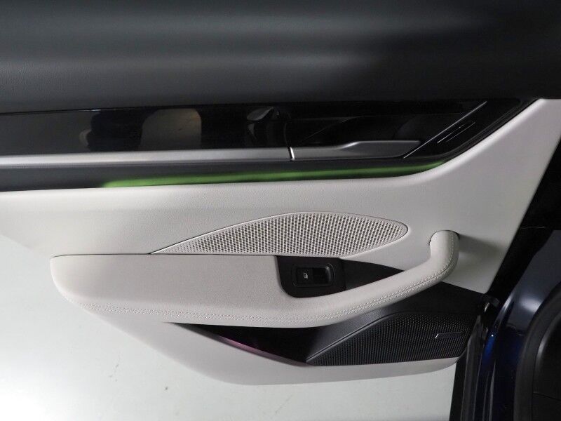 2024 Porsche Macan Electric 4 AWD *PREMIUM PKG, NAVIGATION, ADAPTIVE CRUISE, SAFETY ALERTS, 360 CAMERAS, PANO MOONROOF, LEATHER, CLIMATE/MASSAGE SEATS, HEATED STEERING, BOSE, WIRELESS CHARGING, APPLE CARPLAY Round Rock TX