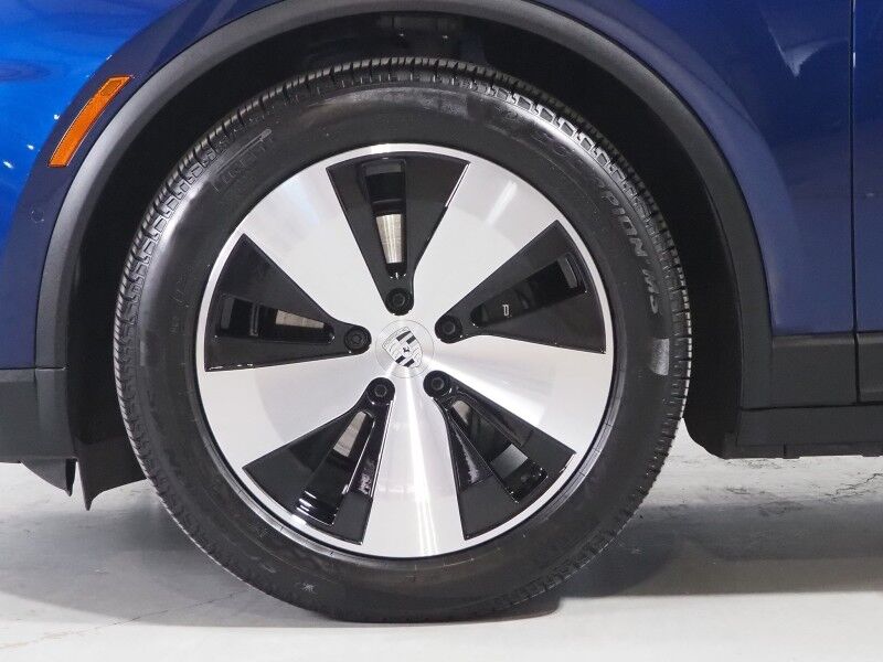 2024 Porsche Macan Electric 4 AWD *PREMIUM PKG, NAVIGATION, ADAPTIVE CRUISE, SAFETY ALERTS, 360 CAMERAS, PANO MOONROOF, LEATHER, CLIMATE/MASSAGE SEATS, HEATED STEERING, BOSE, WIRELESS CHARGING, APPLE CARPLAY Round Rock TX