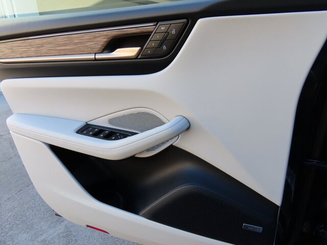 2024 Porsche Macan Electric 4 Oshkosh WI