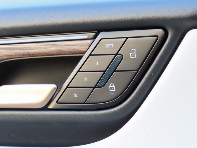 2024 Porsche Macan Electric 4 Oshkosh WI