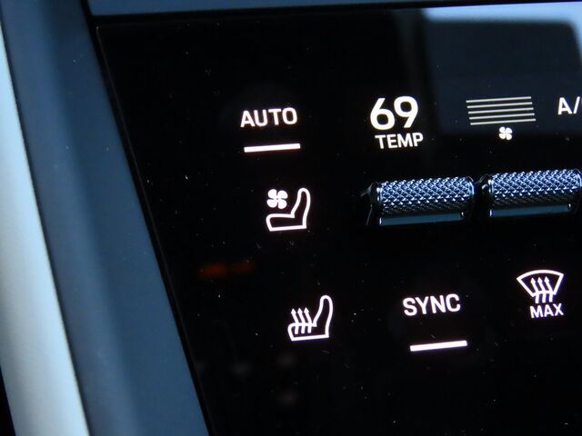 2024 Porsche Macan Electric 4 Oshkosh WI