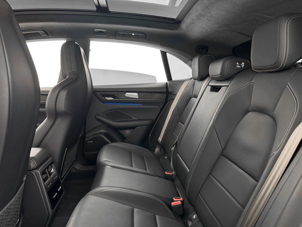 2024 Porsche Macan Electric Turbo Bellevue WA