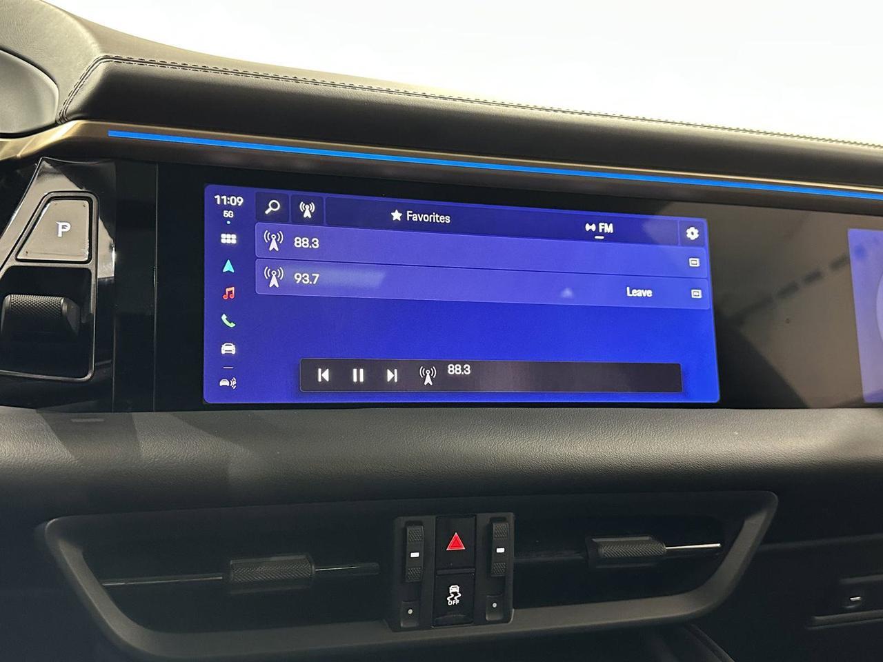 2024 Porsche Macan Electric Turbo Newark DE