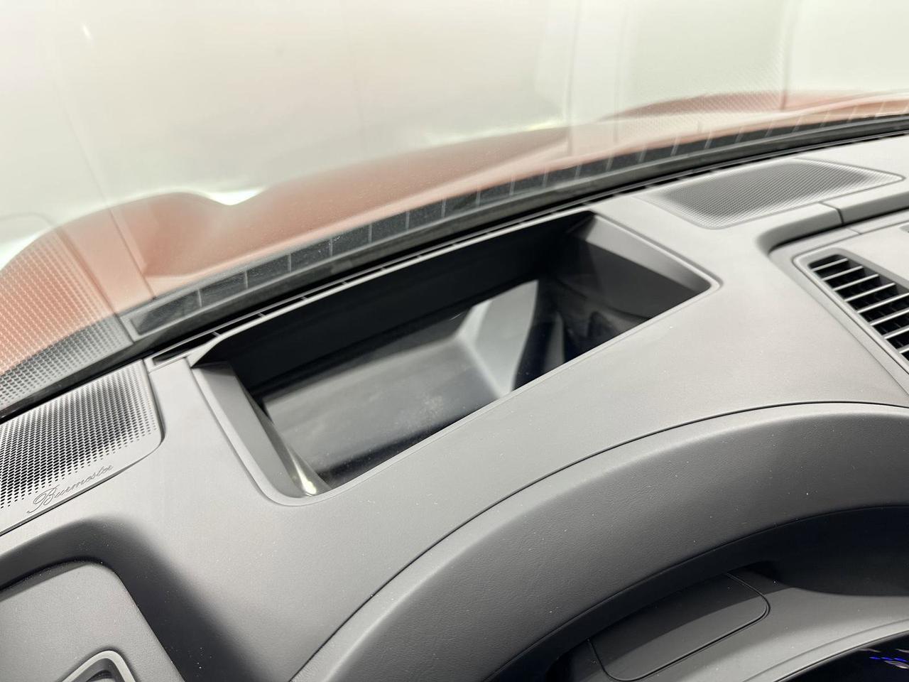 2024 Porsche Macan Electric Turbo Newark DE