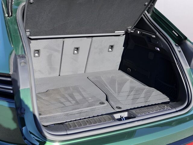 2024 Porsche Macan Electric Turbo Oshkosh WI 2024 Porsche Macan Electric Turbo Oshkosh WI