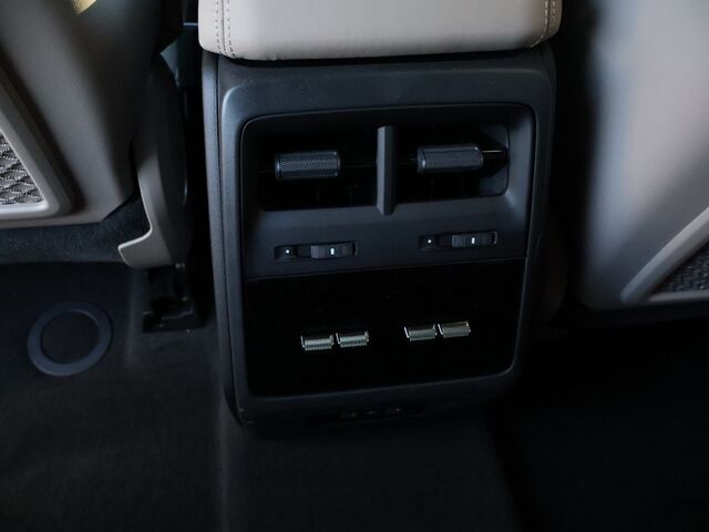 2024 Porsche Macan Electric Turbo Oshkosh WI