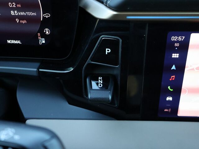 2024 Porsche Macan Electric Turbo Oshkosh WI