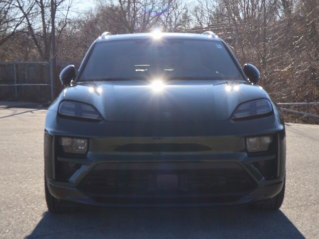 2024 Porsche Macan Electric Turbo Oshkosh WI