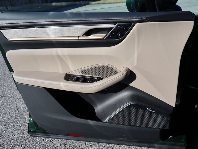 2024 Porsche Macan Electric Turbo Oshkosh WI