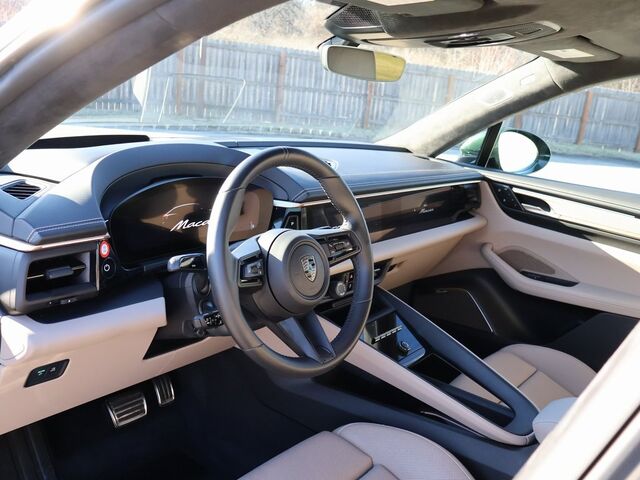 2024 Porsche Macan Electric Turbo Oshkosh WI