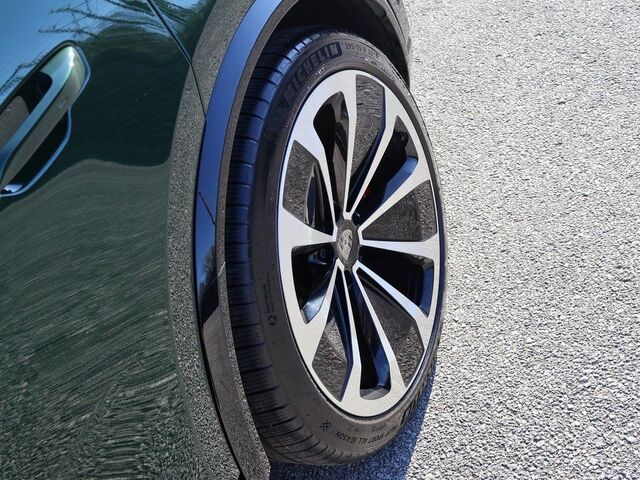 2024 Porsche Macan Electric Turbo Oshkosh WI 2024 Porsche Macan Electric Turbo Oshkosh WI