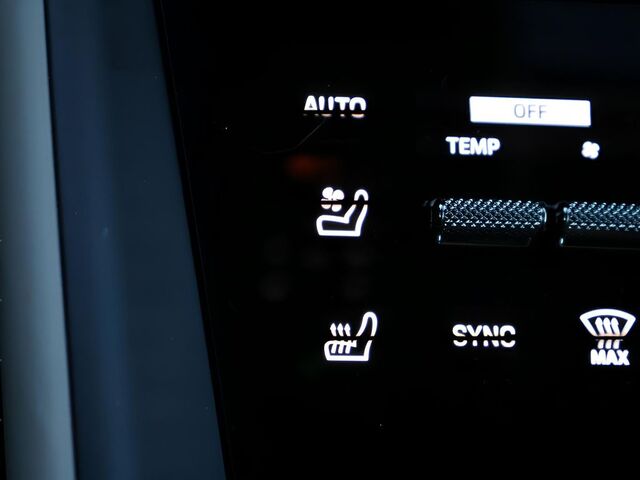 2024 Porsche Macan Electric Turbo Oshkosh WI 2024 Porsche Macan Electric Turbo Oshkosh WI