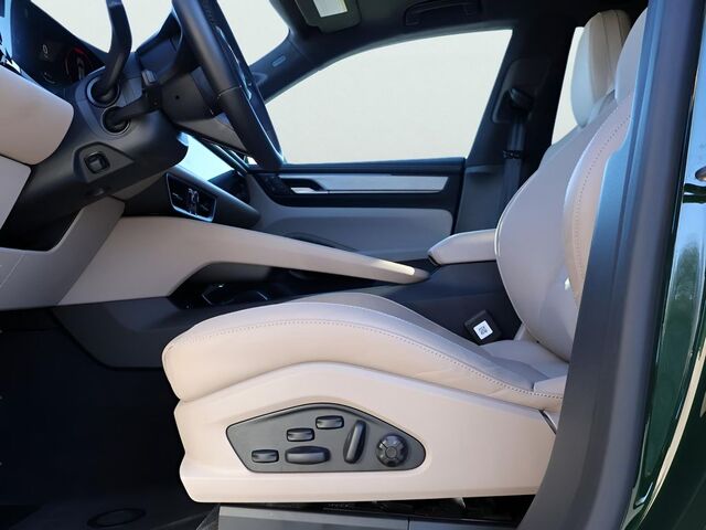 2024 Porsche Macan Electric Turbo Oshkosh WI 2024 Porsche Macan Electric Turbo Oshkosh WI