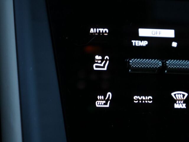 2024 Porsche Macan Electric Turbo Oshkosh WI