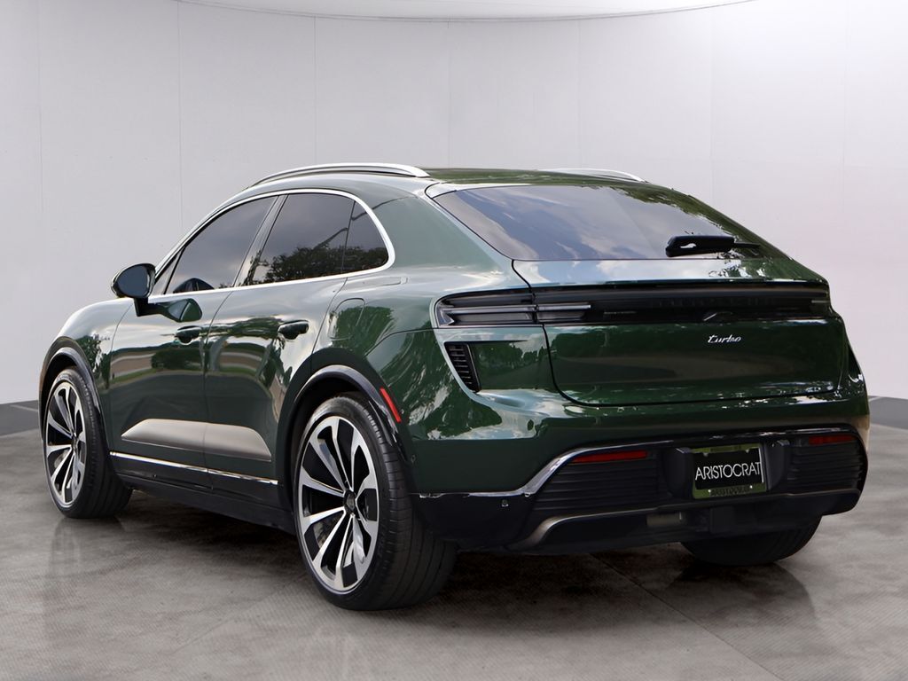 2024 Porsche Macan Electric Turbo